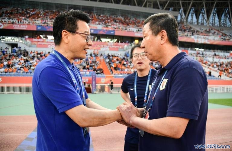 足协杯成“救命稻草”，泰山不应将焦点放在裁判上