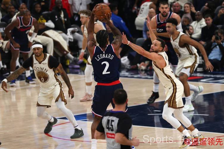 莱昂纳德24+12库里27+6 快船主场险胜勇士